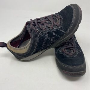 Merrell women’s sneakers size 7